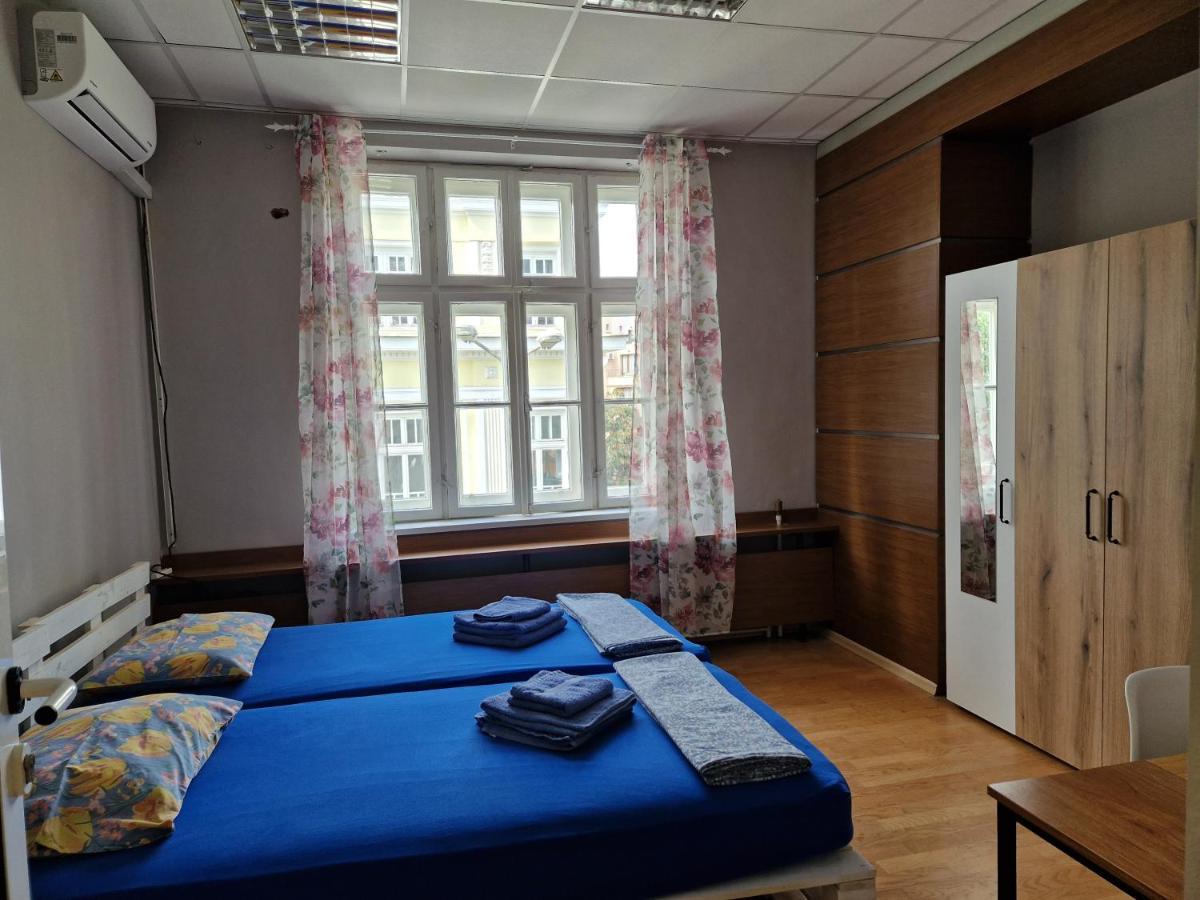 Lambo'S Corner Varna - Guest Rooms Exteriör bild