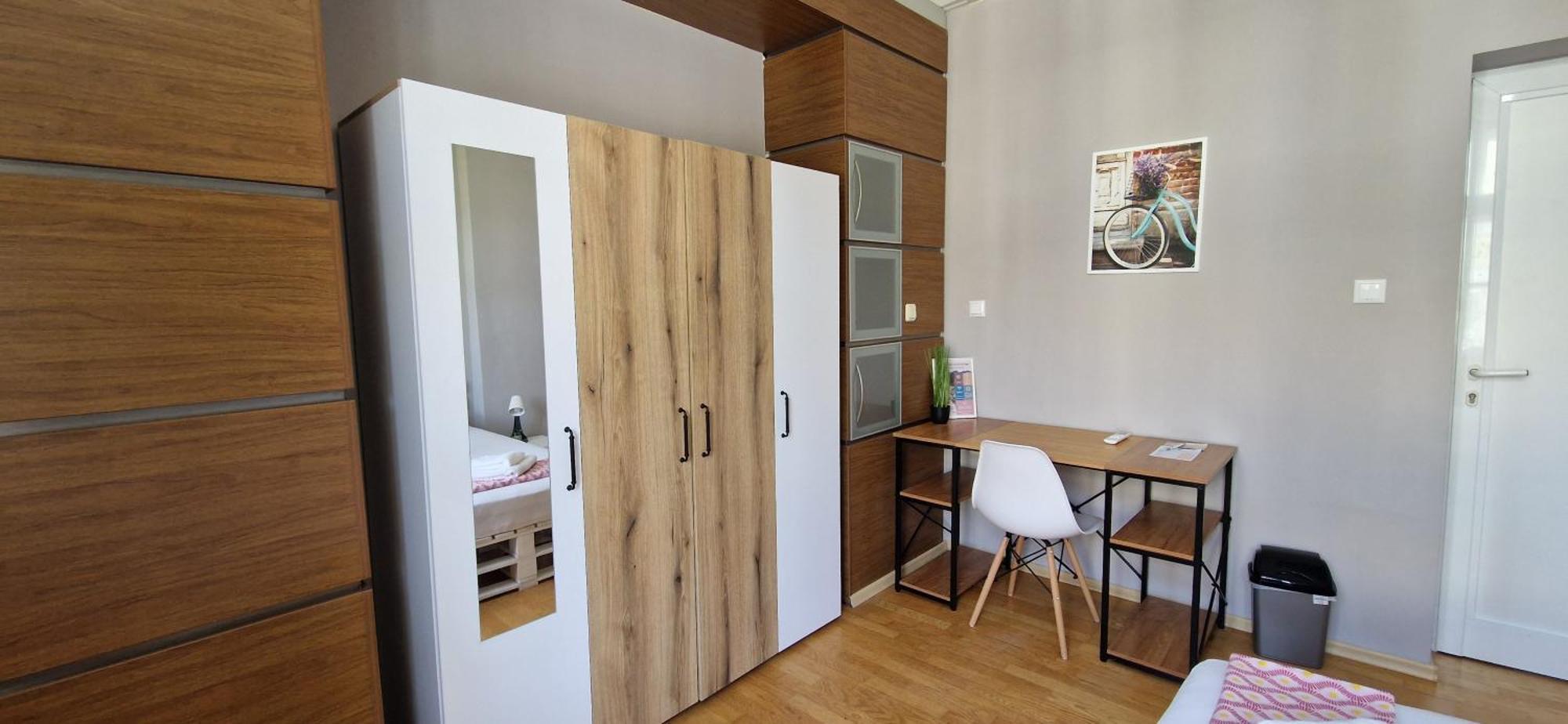 Lambo'S Corner Varna - Guest Rooms Exteriör bild