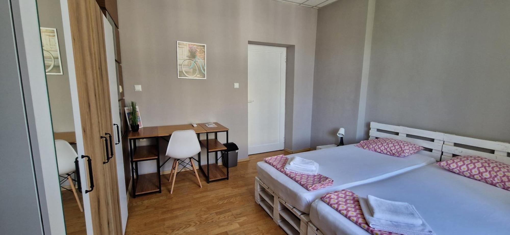 Lambo'S Corner Varna - Guest Rooms Exteriör bild