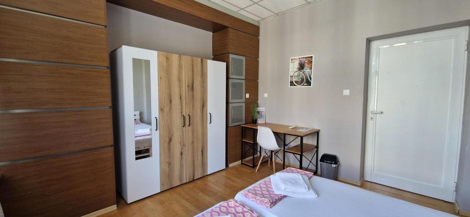 Lambo'S Corner Varna - Guest Rooms Exteriör bild